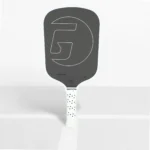 Quiet-Core Carbon Paddle for Elite Control